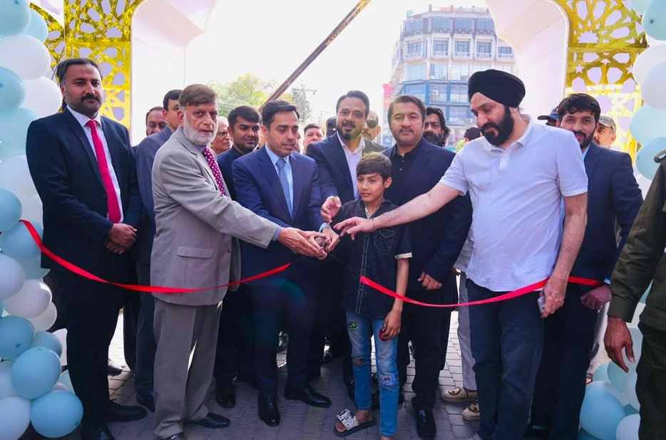 Lahore’s Iconic Liberty Market Goes Cashless with Zindigi and SBP